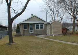 2023 Adams St., La Crosse, WI 54601