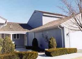 2312 W Dickinson Ct., Mequon, WI 53092