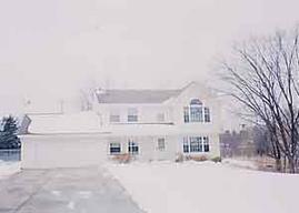 8445 S Heritage Ct., Oak Creek, WI 53154