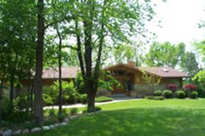 700 E Briar Ridge Dr., Brookfield, WI 53045