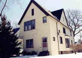 623 E Otjen St, Milwaukee, WI 53207