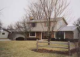 2415 S Parkside Dr., New Berlin, WI 53151