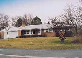 2220 W Bernard St., Glendale, WI 53209