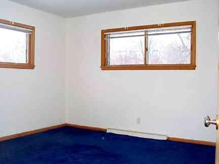 1215 E Racine Ave., Waukesha, WI 53186