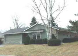 1318 Christopher Ct., Oconomowoc, WI 53066