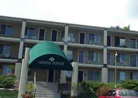 227 Dewey Ave. #305, Fontana, WI 53125