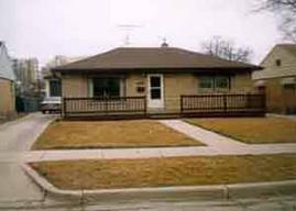2327 S 86th St., West Allis, WI 53227