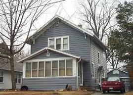 147 Tenny Ave, Waukesha, WI 53186