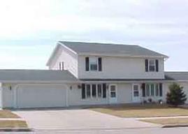 1527 Honeysuckle Rd., Hartford, WI 53027