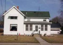 613 Westover St., Oconomowoc, WI 53066