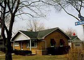 10604 W Burleigh St., Wauwatosa, WI 53222