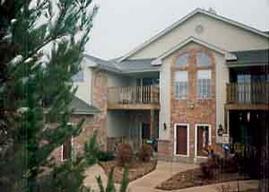 628 F Hillcrest Rd., Saukville, WI 53080