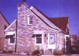 8908 W Stickney Ave, Wauwatosa, WI 53226