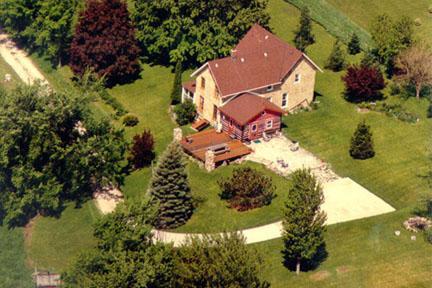 855 W Hwy O, Ashippun, WI 53066