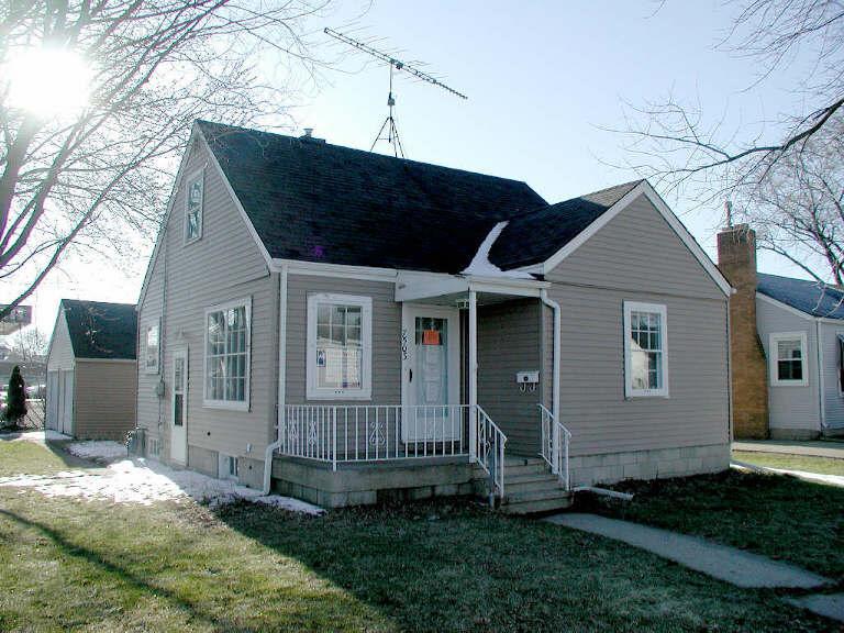 7503 15th Ave., Kenosha, WI 53143