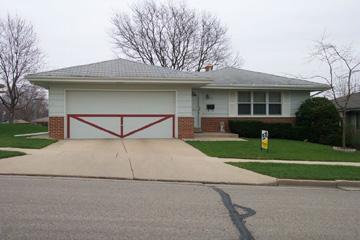 448 Dardis Dr., Burlington, WI 53105