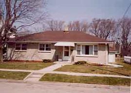 238 W Rossman, Hartford, WI 53027