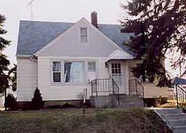 3267 W Lakefield Dr., Milwaukee, WI 53215