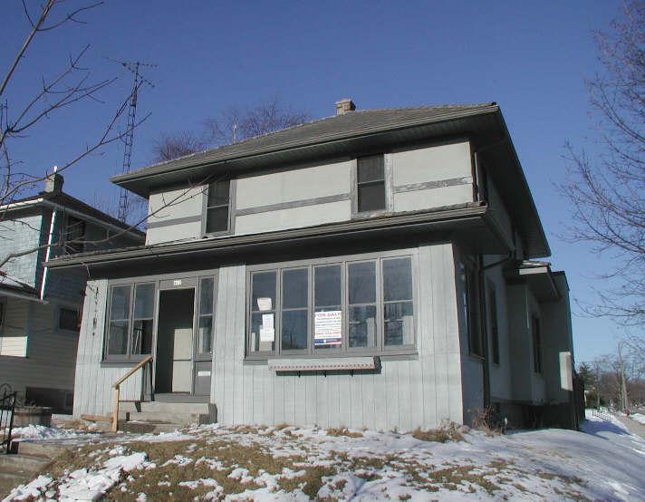 862 N 6th, Manitowoc, WI 54220