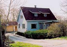 647 S 100th, West Allis, WI 53214