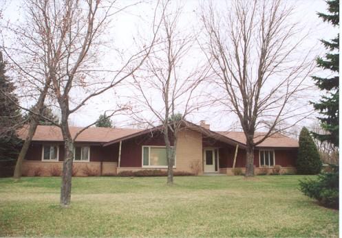 10572 Highlawn, Cedarburg, WI 53012