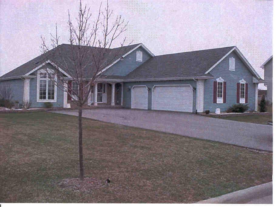 11005 42nd Ave, Pleasant Prairie, WI 53158