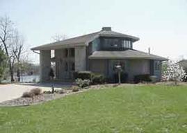 N55W34793 Lake Dr., Oconomowoc, WI 53066