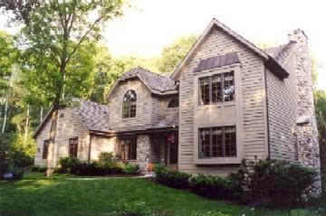 32775 W Timberline Cir. #S11, Delafield, WI 53018