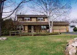 1139 Eastern Tr, Mukwonago, WI 53149