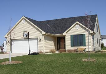 202 Market Ln., Hartland, WI 53029