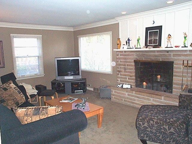 820 E Calumet Rd., Fox Point, WI 53217