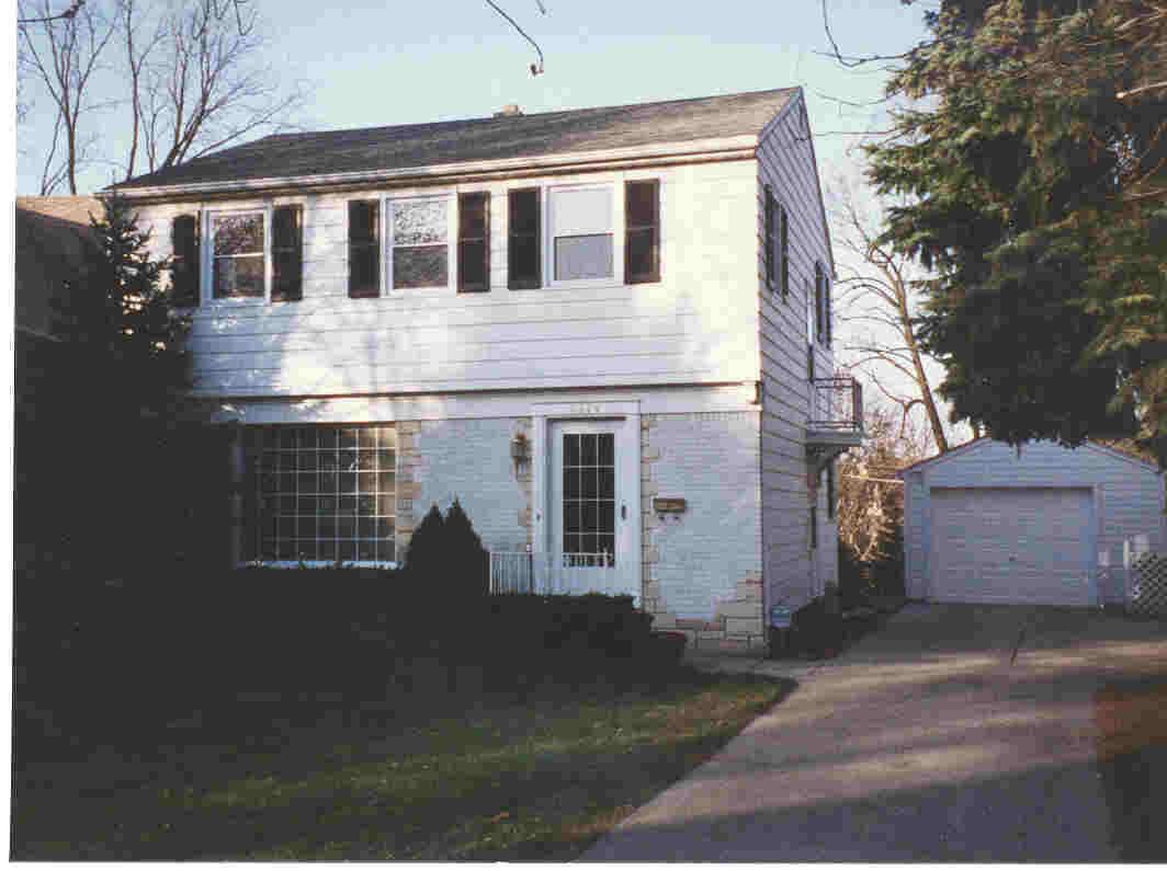 1314 N 63rd Ct., Wauwatosa, WI 53213