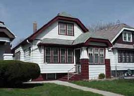 4649 N 28th St, Milwaukee, WI 53209