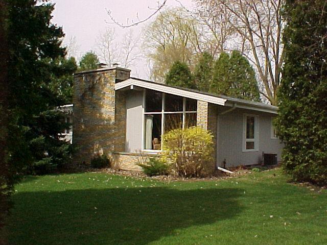 12290 Northridge Tr., Hales Corners, WI 53130