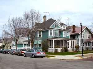 1654 College Ave., Racine, WI 53403