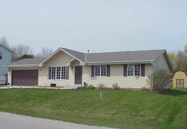 7816 W Margaret Ln, Franklin, WI 53132