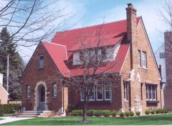 2527 N 9th St., Sheboygan, WI 53083