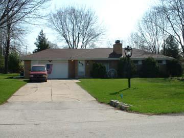 W157N5770 Cheryln Dr., Menomonee Falls, WI 53051