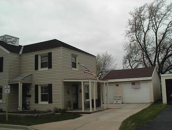 6402 Blossom Ct., Greendale, WI 53129
