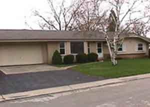 1235 Spring Valley, Racine, WI 53405