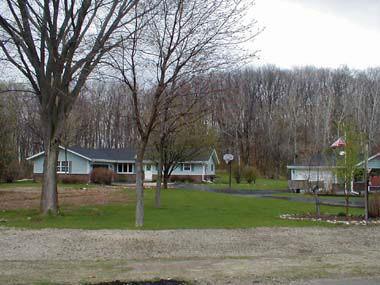 6546 Hawthorne Ln., Hartford, WI 53027