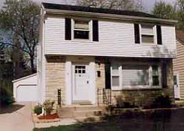 2467 N 83rd St, Wauwatosa, WI 53213