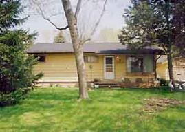 2828 S Franklin Dr, New Berlin, WI 53151