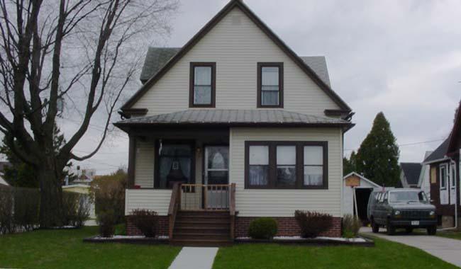2220 N 10th St., Sheboygan, WI 53083