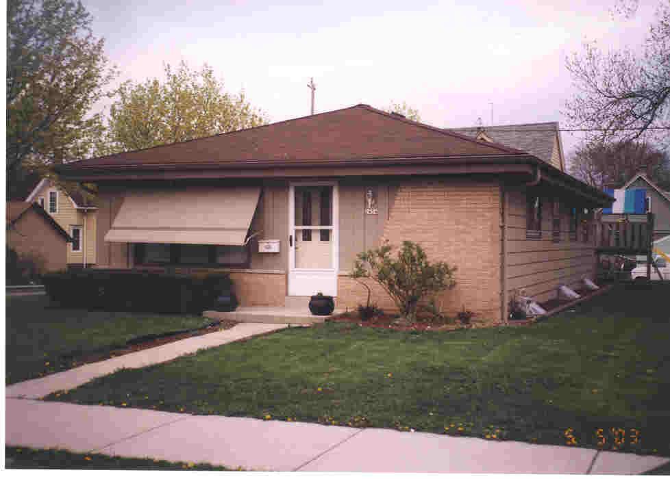 2454 S Howell Ave, Milwaukee, WI 53207