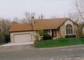 3984 Elaines Way, Hartford, WI 53086