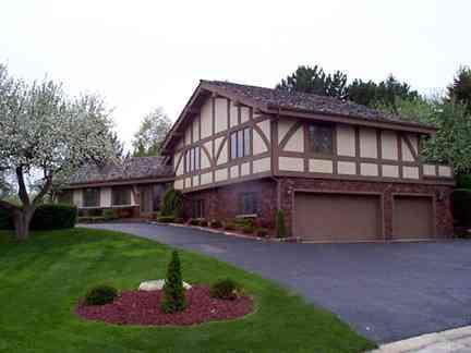 2905 Pomona Ct., Brookfield, WI 53005