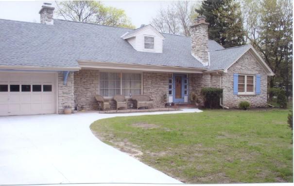 205 W Green Tree Rd, Glendale, WI 53217