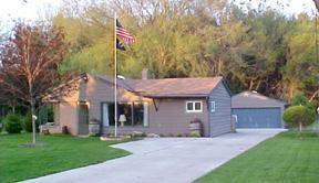 2639 Cozy Acres Rd., Racine, WI 53406