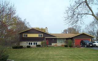 15874 W Robinhood Dr., Menomonee Falls, WI 53051